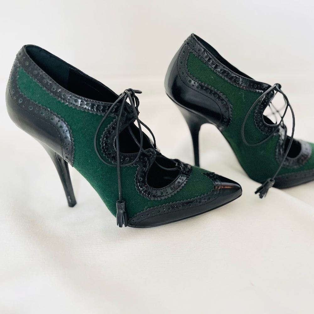 Tory Burch Green and Black Lace-Up Pointed Toe Heels - Picture 3 of 12